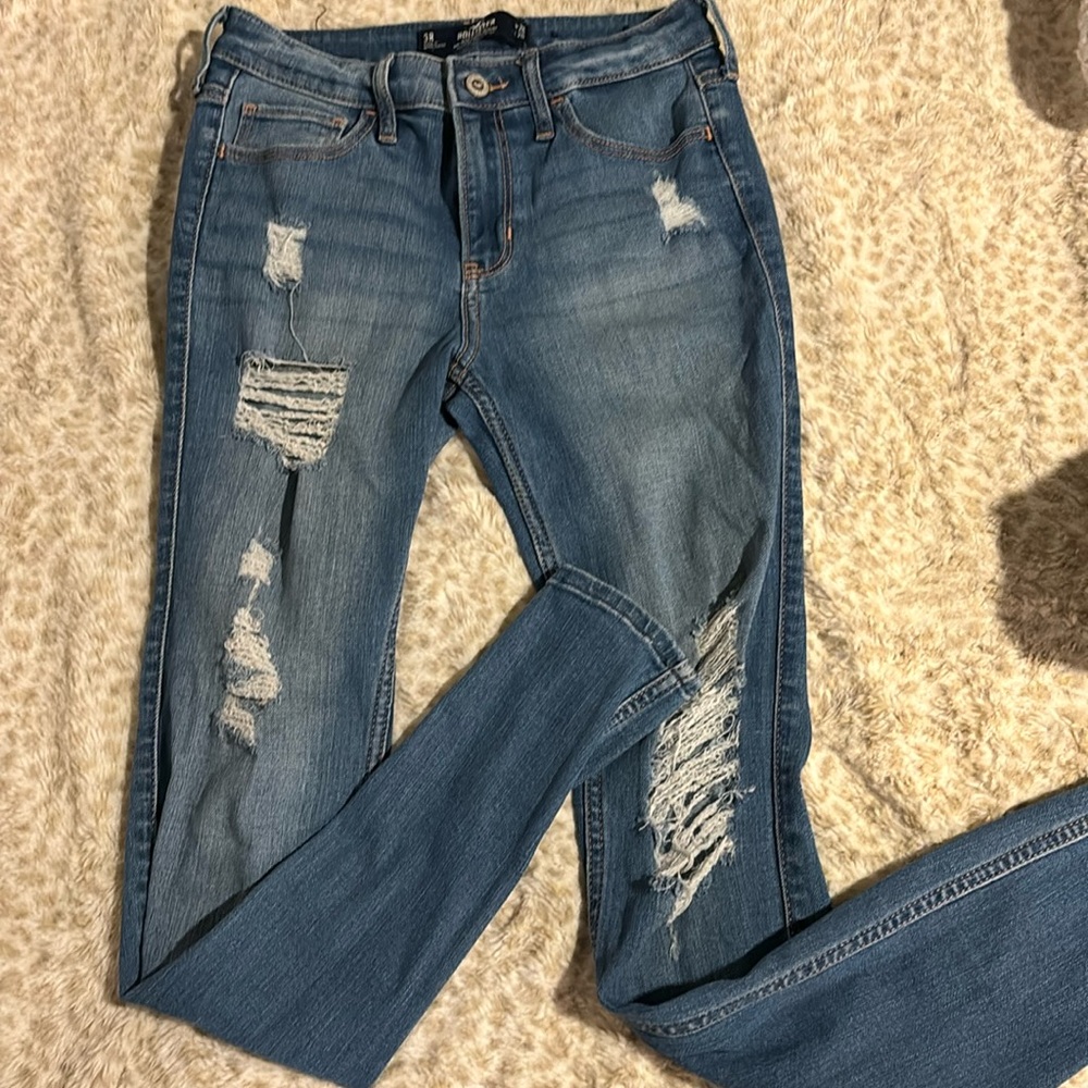 Great Condition Ripped Hollister Jeans!